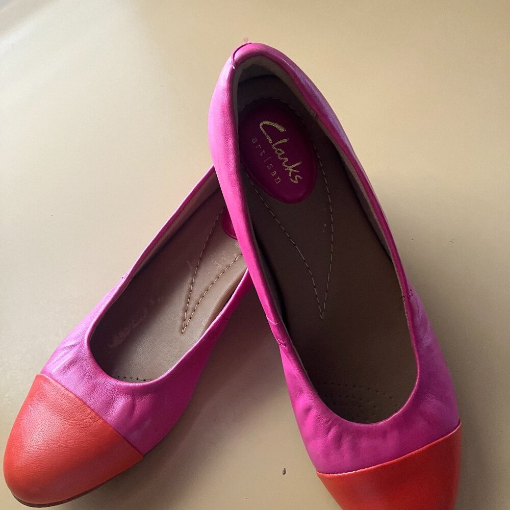 Clarks  women's shoes  sz 6 pink